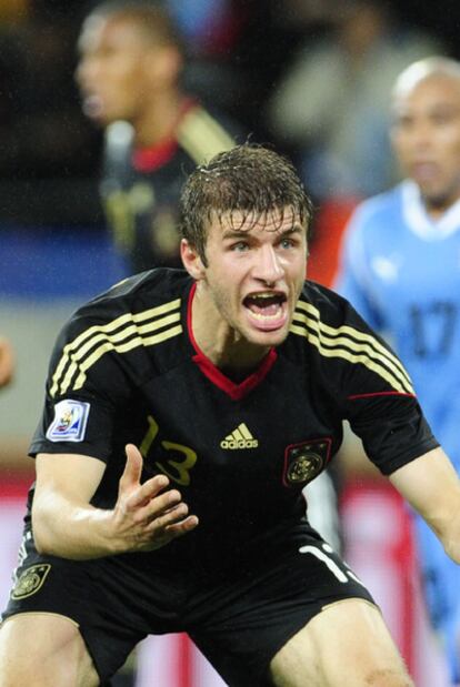 El centrocampista alemán Thomas Müller, durante el partido contra Uruguay.