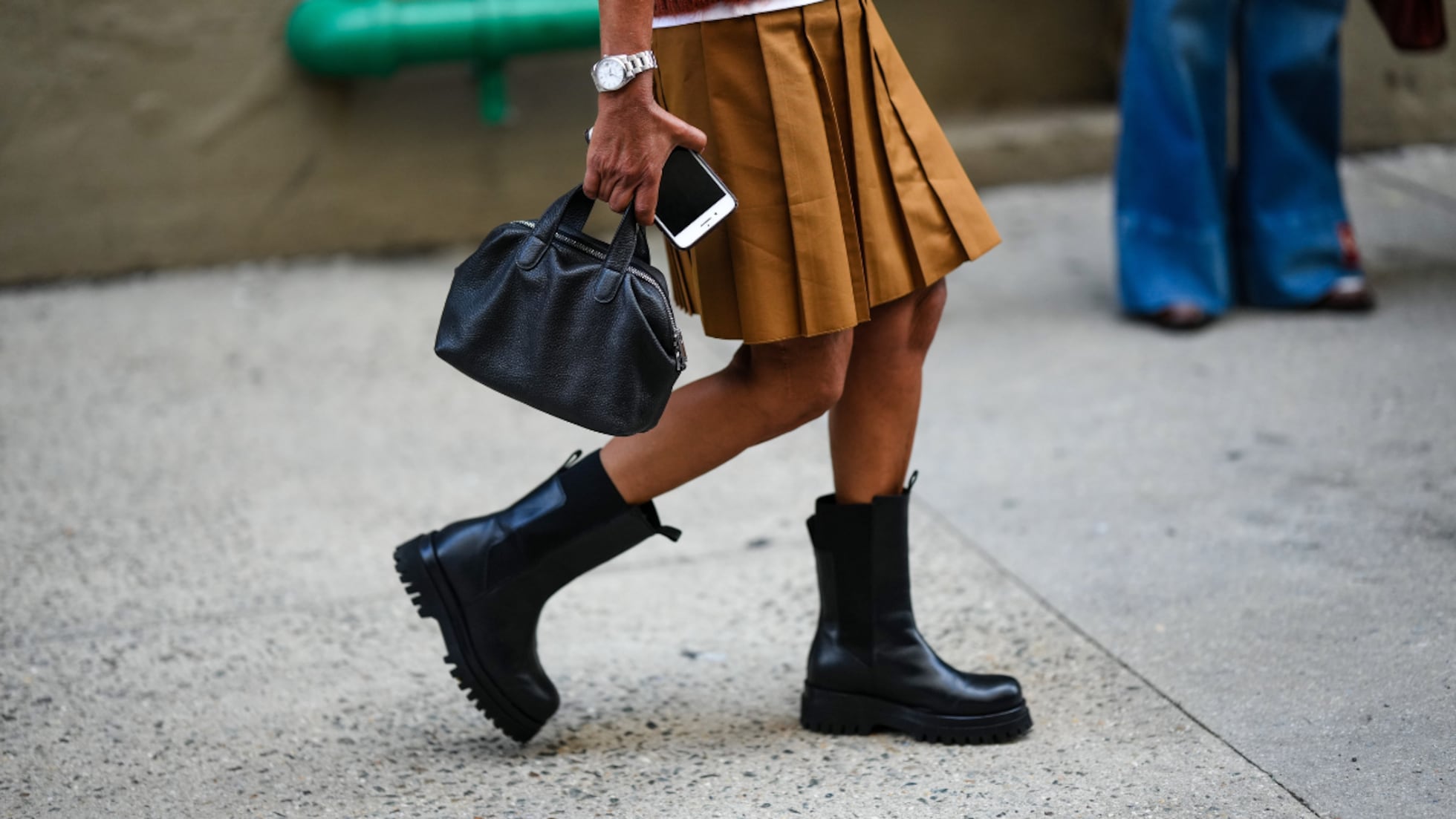 Las mejores botas negras para mujer que son tendencia este otono Estilo de vida Escaparate EL PAIS
