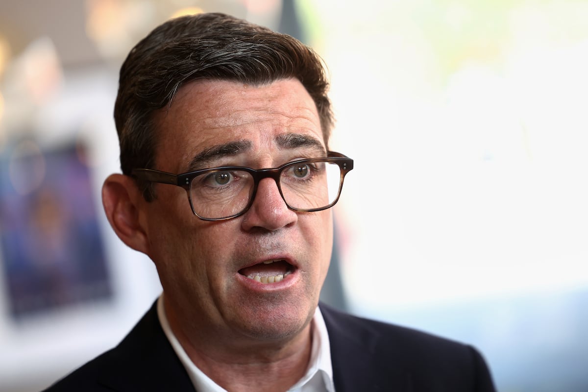 Burnham interviene para evitar la liberación anticipada de dos condenados por la muerte de un policía