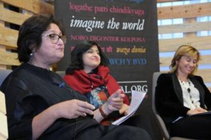 Namita Gorhkale, Neeta Gupta y Elvira Marco en la presentación.