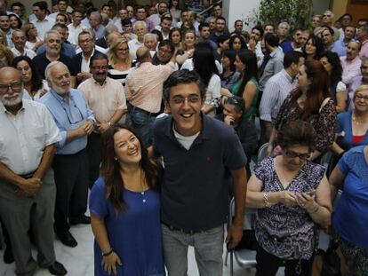 Eduardo Madina, en un acto con militantes en Sevilla. 