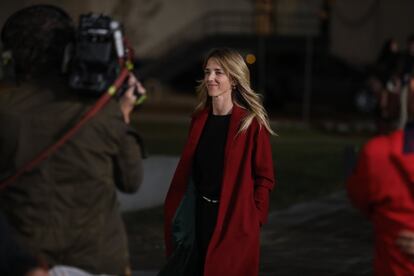 La portavoz del Grupo Parlamentario Popular en el Congreso de los Diputados, Cayetana Alvarez de Toledo, a su llegada al debate electoral a siete en los estudios de TVE, de Prado del Rey. 