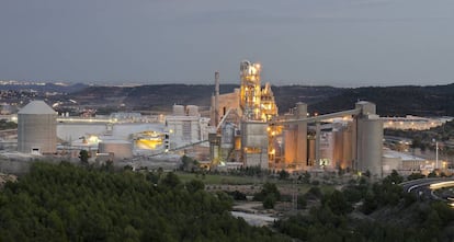 Fábrica de Buñol de Cemex.