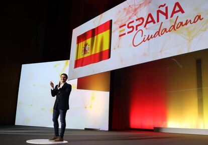 El líder de Ciutadans, Albert Rivera, durant la presentació de la plataforma 'Espanya ciutadana', diumenge a Madrid.
