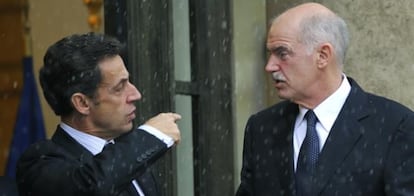 El primer ministro griego ha prometido ante Francia reducir este año el déficit público en cuatro puntos