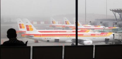 Aviones de Iberia en la Terminal T- 4 de Madrid Barajas