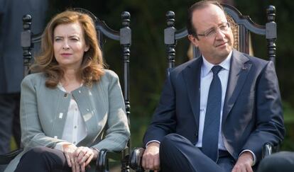 El presidente franc&eacute;s, Francois Hollande, y la primera dama, Valerie Trierweiler. 