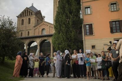 Miembros de la comunidad musulmana en Ripoll