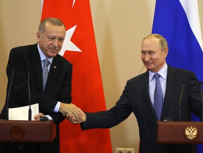 Los presidentes de Turquía y Rusia, Recep Tayyip Erdogan y Vladímir Putin, este martes en Sochi.