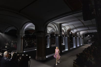 El desfile de Ernesto Naranjo cerró el segundo día de la pasarela.