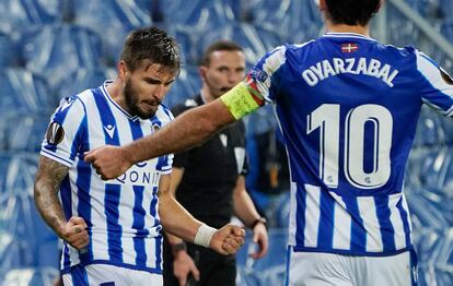 Portu celebra su tanto contra el AZ en Anoeta este jueves.