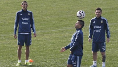 La selecci&oacute;n argentina entrena antes de jugar la semifinal contra Paraguay. 