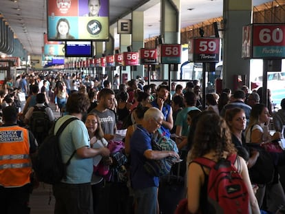 La terminal de autobuses de Retiro, a tope.