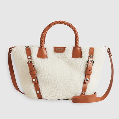 Bolso con borreguillo de Claudie Pierlot.