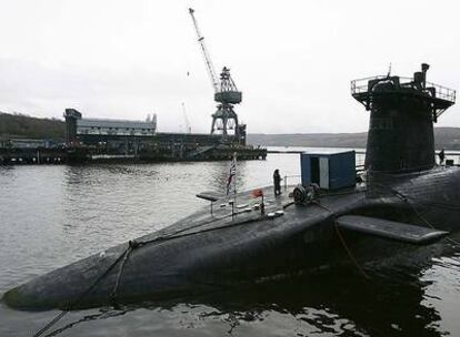El submarino británico <i>Vanguard,</i> en la base de Faslane (Escocia) en diciembre de 2006.