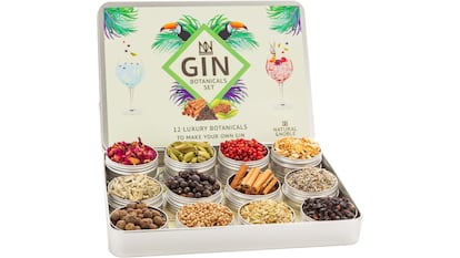 Con este pack de regalo de 12 botánicos, podrás infusionar y personalizar una gran variedad de gintonics.