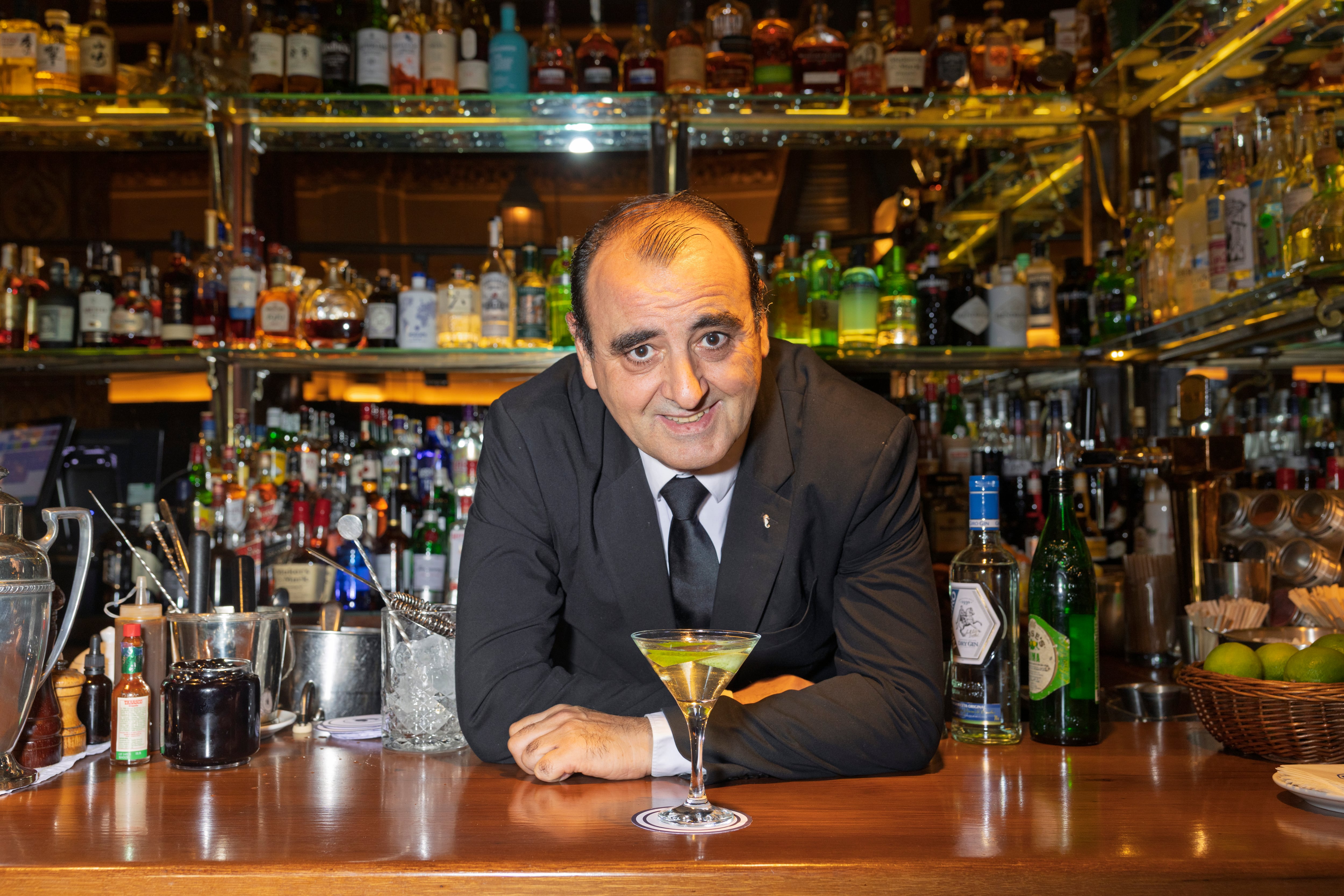 Javier Rufo, barman del Cock: “Algunos clientes han dejado de beber porque han bebido mucho”