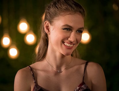 Madison Lintz como Maddie Bosch en uno de los capítulos finales de la serie.