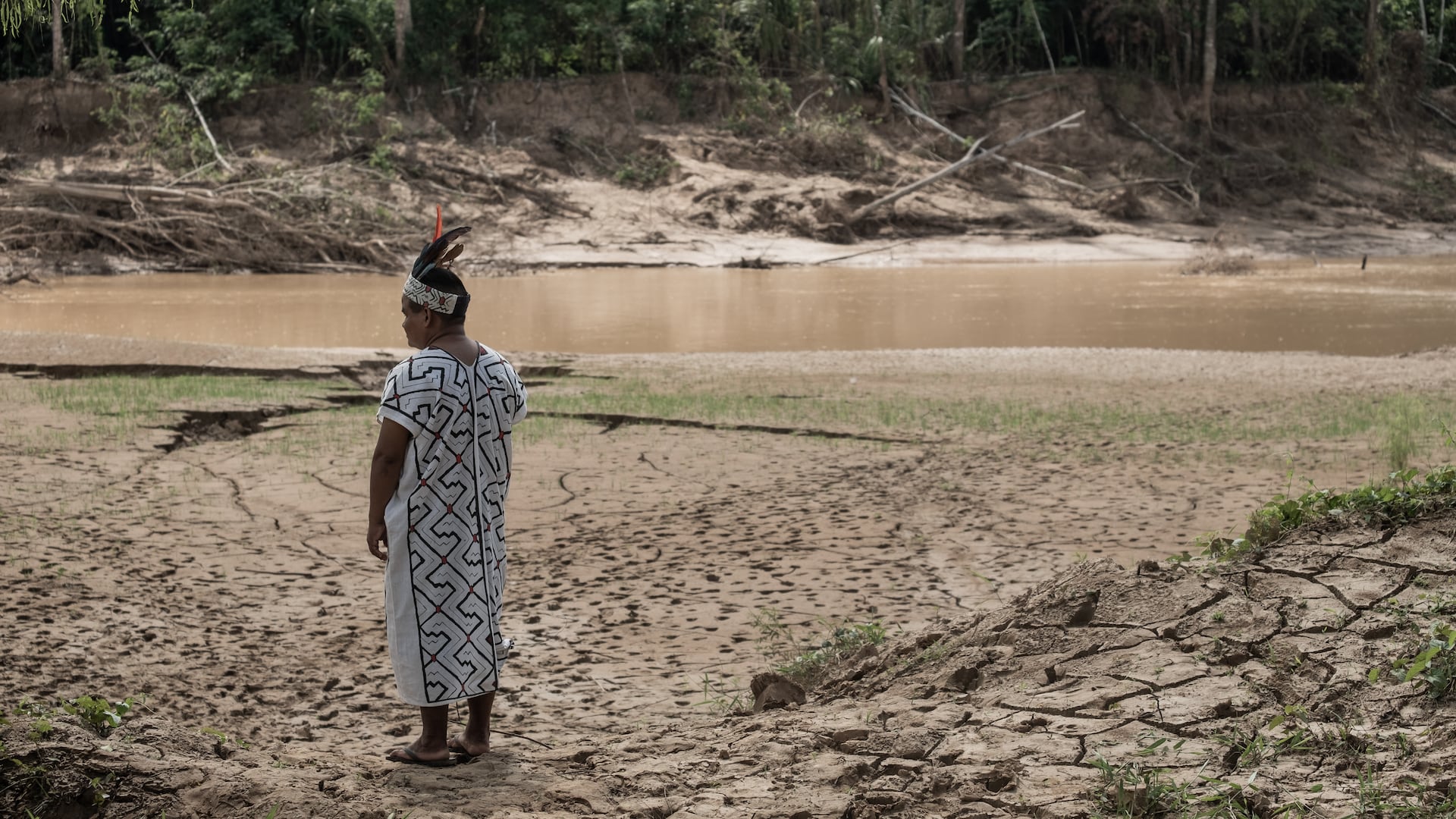 Aislados pero cerca de sus raíces: las naciones de la Amazonia boliviana trazan planes de vida para evitar su extinción