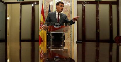 El l&iacute;der de Ciudadanos, Albert Rivera, durante la presentaci&oacute;n de la ley, este mi&eacute;rcoles.