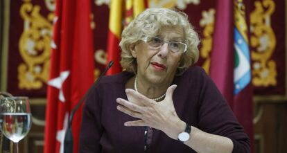 La alcaldesa de Madrid, Manuela Carmena, en el Ayuntamiento de Madrid. 