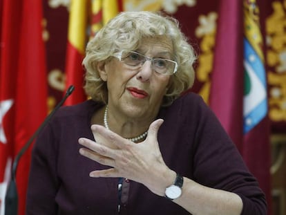 La alcaldesa de Madrid, Manuela Carmena, en el Ayuntamiento de Madrid. 