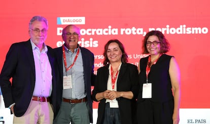 Martin Baron, Carlos Fernando Chamorro, Pepa Bueno y Alejandra Gutiérrez Valdizán, en Guatemala el 21 de mayo de 2025.