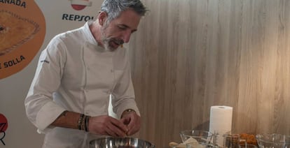 Pepe Solla, durante la presentación de sus empanadas este miércoles.