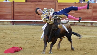 Andr&eacute;s Roca Rey en la feria de San Antol&iacute;n de Palencia este jueves.