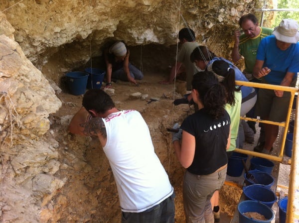 Excavación del Abrigo del Molino, en Segovia.