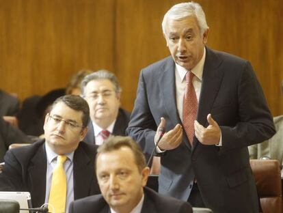 Javier Arenas, durante su intervención en la sesión de control al Gobierno del Parlamento.
