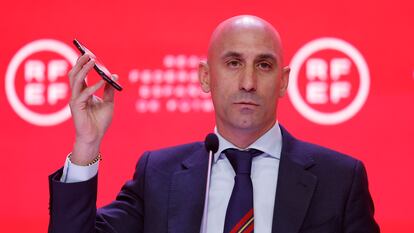 Luis Rubiales, presidente de la Real Federación Española de Fútbol, durante la conferencia de prensa.