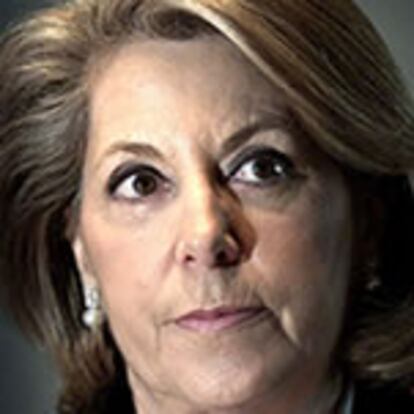Julia García Valdecasas, ministra de Administraciones Públicas.