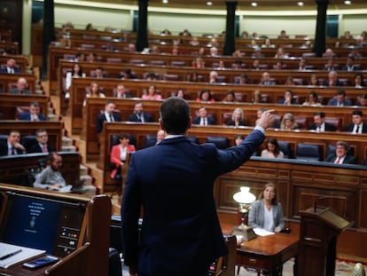 El presidente del Gobierno se dirige a la oposición durante una sesión de control en el Congreso.