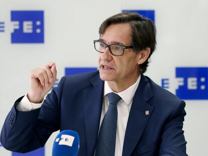El primer secretario del PSC y jefe de la oposición en Cataluña, Salvador Illa, durante la entrevista a la agencia Efe