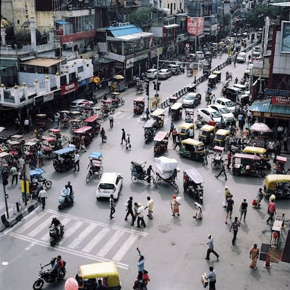 El caótico tráfico en la ciudad de Nueva Delhi.