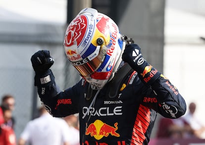 Formula One F1 - Italian Grand Prix - Autodromo Nazionale Monza, Monza, Italy - September 3, 2023 Red Bull's Max Verstappen celebrates winning the Italian Grand Prix REUTERS/Claudia Greco