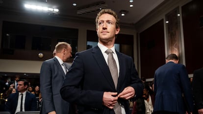 Zuckerberg, durante su comparecencia en el Senado.