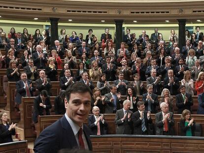 El presidente Pedro Sánchez en primer plano, en el vigésimo quinto debate del estado de la nación, el 24 de febrero de 2015.