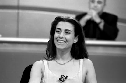 La actriz brasileña Fernanda Torres, durante su entrevista en 1998. Protagonista de 'Aún estoy Aquí', la artista ganó el Globo de Oro en la última edición y la película le dio a Brasil el primer Oscar de su historia. Regresó al programa en 2024.