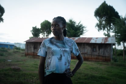 La atleta keniana Joyce Njeru, ganadora de las Golden Trail Series en 2024.