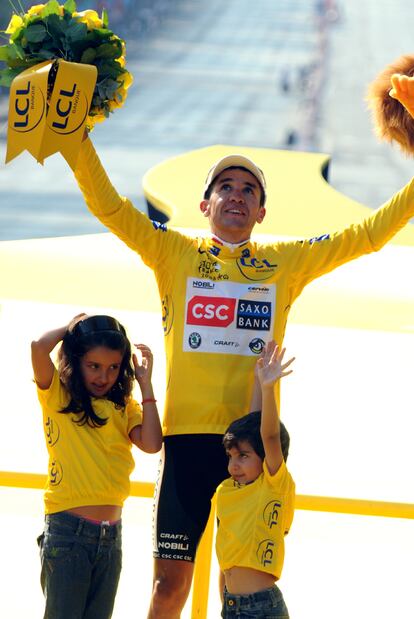 Carlos Sastre se subi a lo ms alto del podio de Pars en una edicin de 2008, en la que no haba claros favoritos y donde Alberto Contador no puso defender su ttulo.