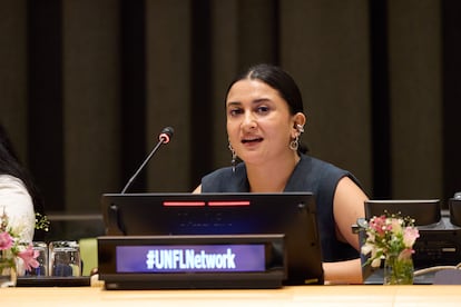 La diseñadora colombiana Manuela Álvarez en la ONU, el 3 de junio de 2024.