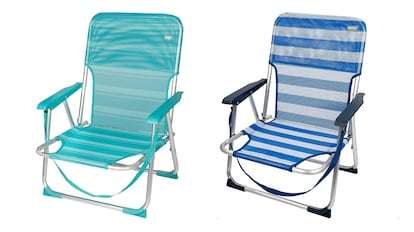 Silla de playa disponible en diferentes tonalidades.
