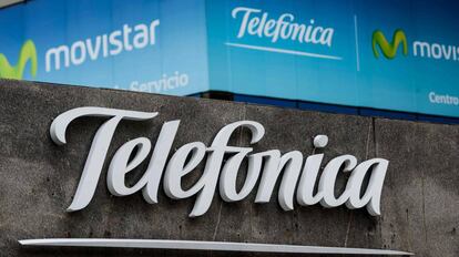 Logo de Telefónica en uno de sus edificios.
