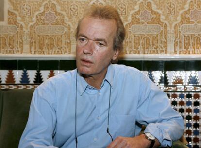 Martin Amis, durante su encuentro con la prensa en Granada