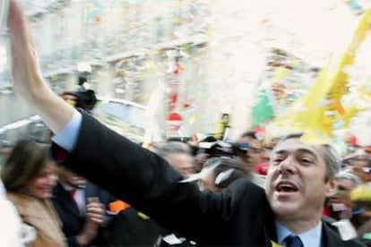 José Sócrates, en un acto electoral celebrado ayer en el Chiado de Lisboa.