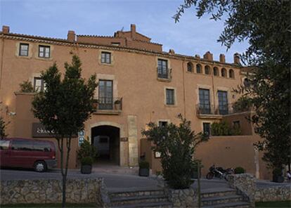 El hotel Gran Claustre recupera un antiguo convento erigido en 1732 en el casco histórico de Altafulla.