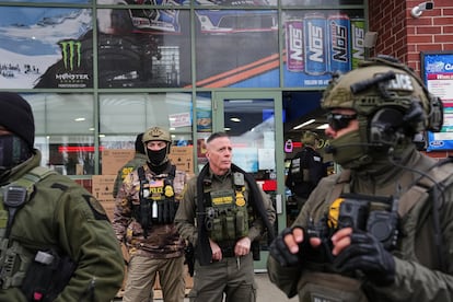Agentes de la Patrulla Fronteriza en Minneapolis, el 13 de enero.