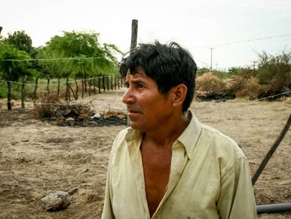 Grimaldo es uno de los vecinos afectados por las inundaciones que ayudó a restaurar el servicio de agua potable en sus comunidad.